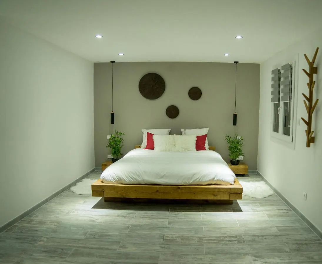 Le Petit Paradis Bed & Breakfast Orange  Orange (Vaucluse)